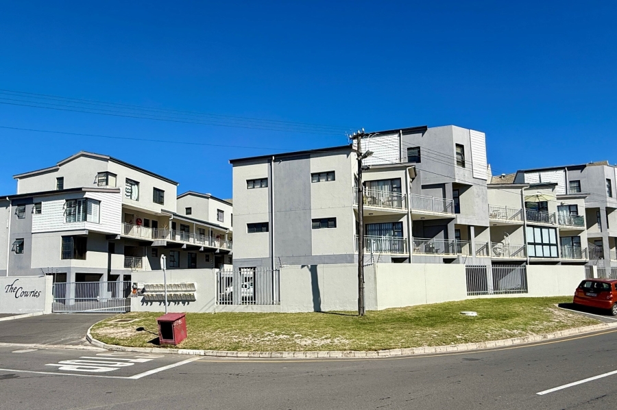 2 Bedroom Property for Sale in Beachfront Western Cape